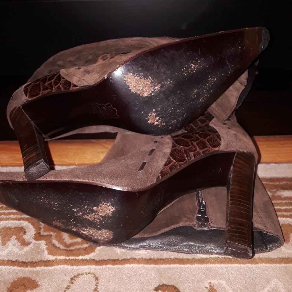 Tall boots - Picture 6 of 6
